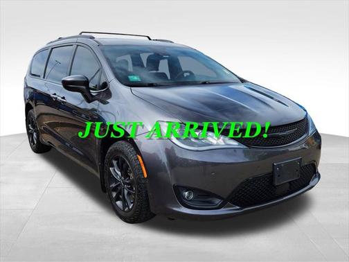 2020 Chrysler Pacifica L