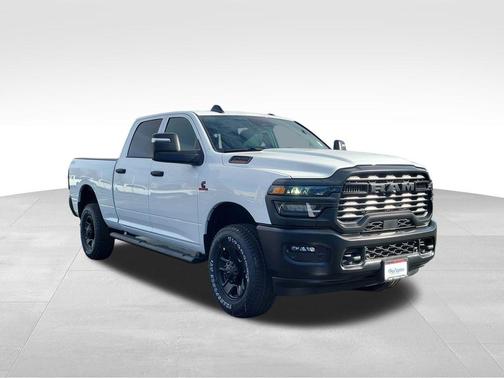 2026 RAM 2500 Tradesman Crew Cab 4x4 6'4' Box