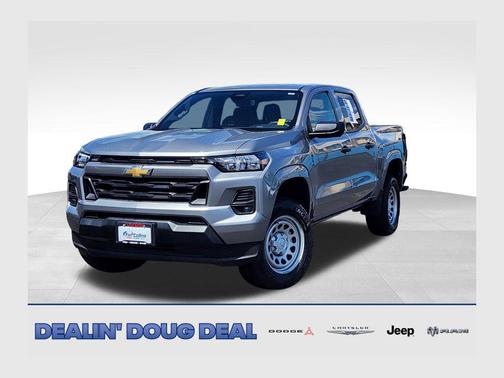 Sterling Gray Metallic 2024 Chevrolet Colorado WT