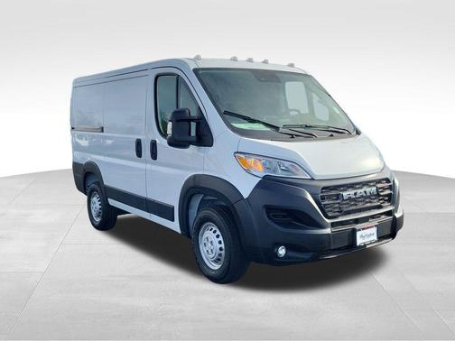 2026 RAM ProMaster 1500 Low Roof