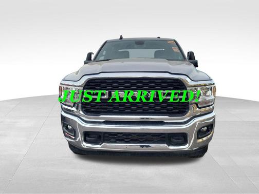 Billet Silver Metallic Clearcoat 2024 RAM 2500 Big Horn Crew Cab 4x4 6'4' Box