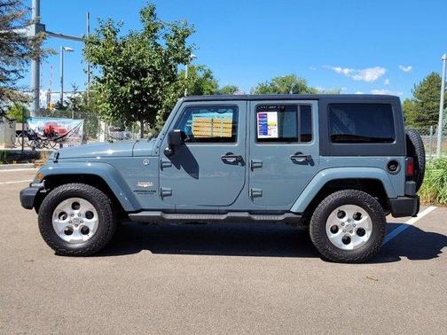 Photo 2 of 24 of 2015 Jeep Wrangler Unlimited Sahara