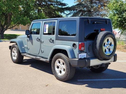Photo 3 of 24 of 2015 Jeep Wrangler Unlimited Sahara