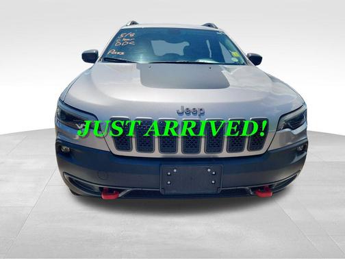 Billet Silver Metallic Clearcoat 2020 Jeep Cherokee Trailhawk