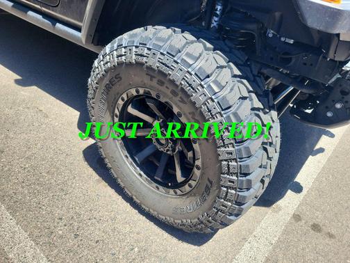 Granite Crystal Metallic Clearcoat 2025 Jeep Gladiator Rubicon