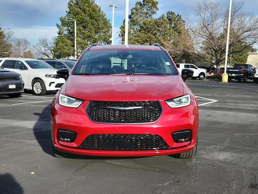 2026 Chrysler Pacifica Limited