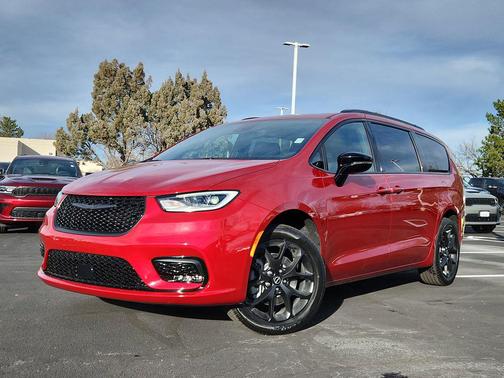 2026 Chrysler Pacifica Limited