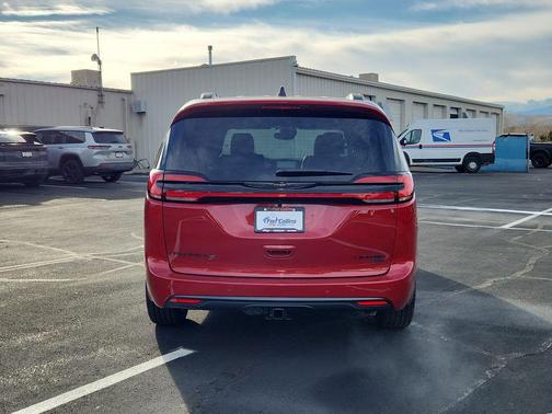 2026 Chrysler Pacifica Limited