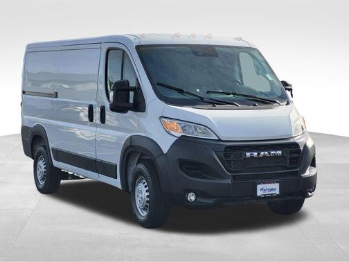 Bright White Clearcoat 2026 RAM ProMaster 1500 Low Roof