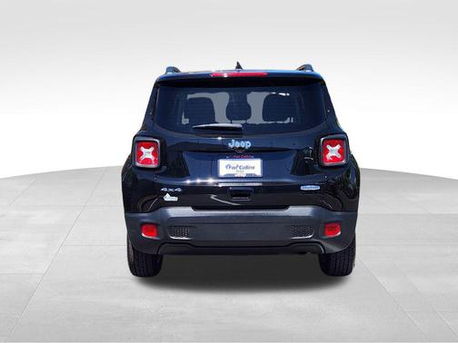 Black Clearcoat 2021 Jeep Renegade Latitude