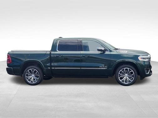 Serrano Green Metallic 2026 RAM 1500 ST