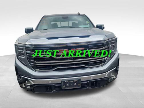 Sterling Metallic 2023 GMC Sierra 1500 SLT