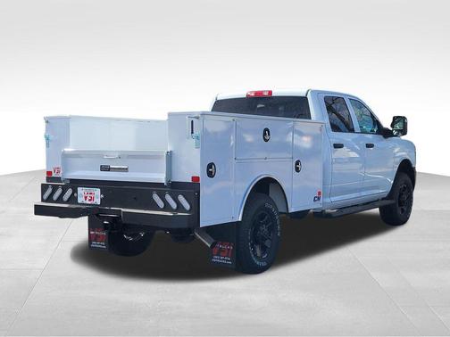 2026 RAM 2500 Tradesman Crew Cab 4x4 8' Box