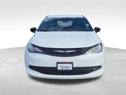 2026 Chrysler Voyager LX