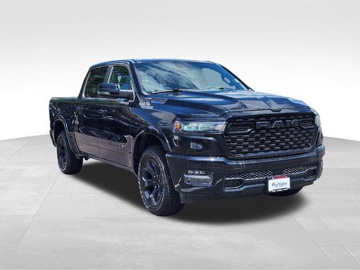 Diamond Black Crystal Pearlcoat 2026 RAM 1500 Big Horn/Lone Star