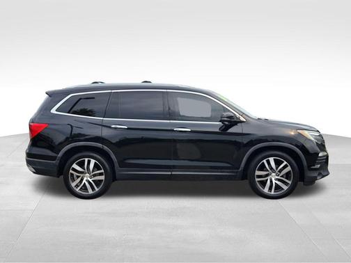 Black 2016 Honda Pilot Touring