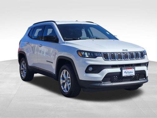 Bright White Clearcoat 2026 Jeep Compass Latitude