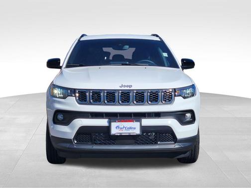 Bright White Clearcoat 2026 Jeep Compass Latitude
