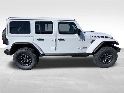 Bright White Clearcoat 2026 Jeep Wrangler Rubicon