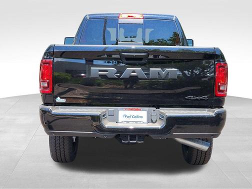 Diamond Black Crystal Pearlcoat 2026 RAM 2500 Black Express Crew Cab 4x4 6'4' Box