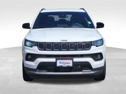 Bright White Clearcoat 2026 Jeep Compass Latitude