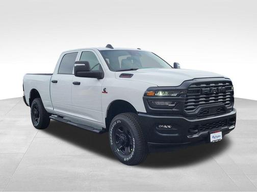 2026 RAM 2500 Tradesman Crew Cab 4x4 6'4' Box