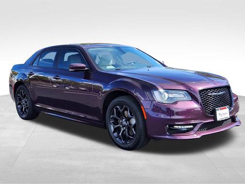 2021 Chrysler 300 Touring