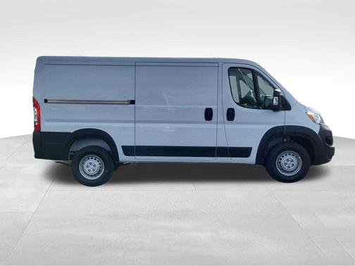2026 RAM ProMaster 1500 Low Roof