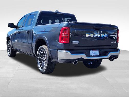 Bright White Clearcoat 2026 RAM 3500 Big Horn Crew Cab 4x4 8' Box