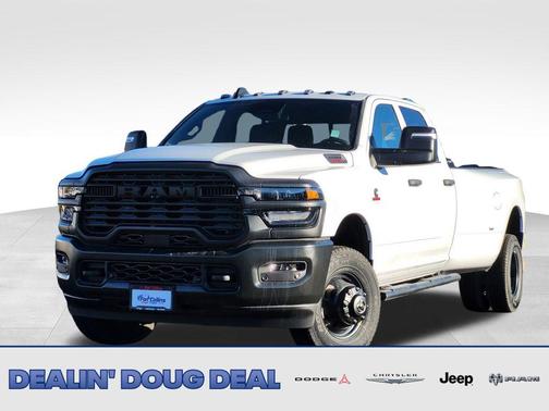 2026 RAM 3500 Tradesman Crew Cab 4x4 8' Box