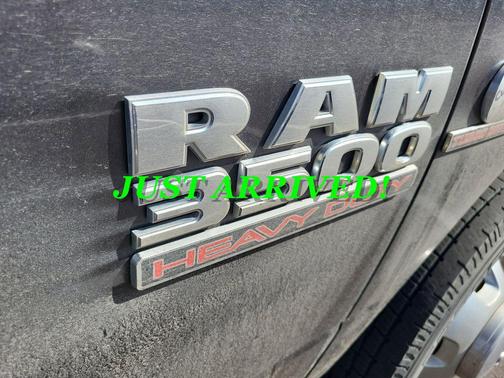 2017 RAM 3500 Big Horn Crew Cab 4x4 8' Box