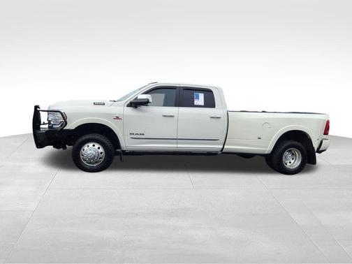 Pearl White 2019 RAM 3500 Limited Crew Cab 4x4 8' Box