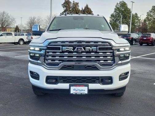2026 RAM 3500 Limited Crew Cab 4x4 8' Box