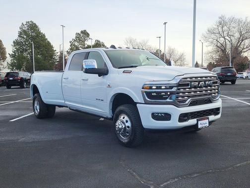 2026 RAM 3500 Limited Crew Cab 4x4 8' Box