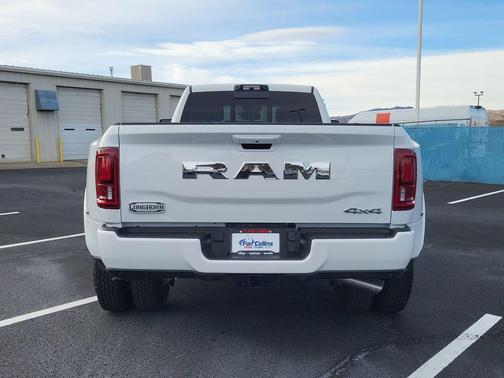 2026 RAM 3500 Limited Crew Cab 4x4 8' Box