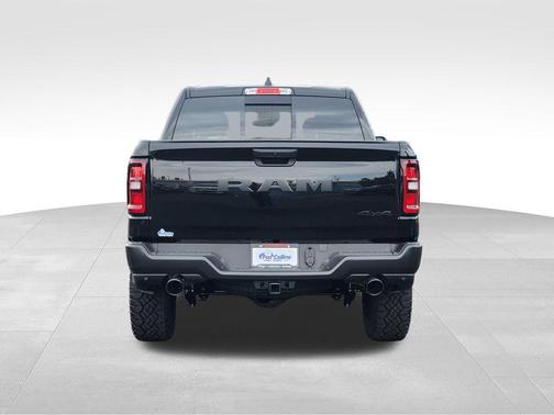 2026 RAM 1500 Warlock Crew Cab 4x4 5'7' Box