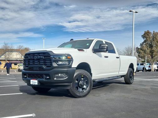 2026 RAM 3500 Tradesman Crew Cab 4x4 8' Box