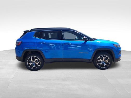 Hydro Blue Pearlcoat 2026 Jeep Compass Limited