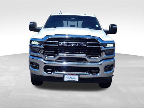 Bright White Clearcoat 2026 RAM 3500 Tradesman Crew Cab 4x4 8' Box