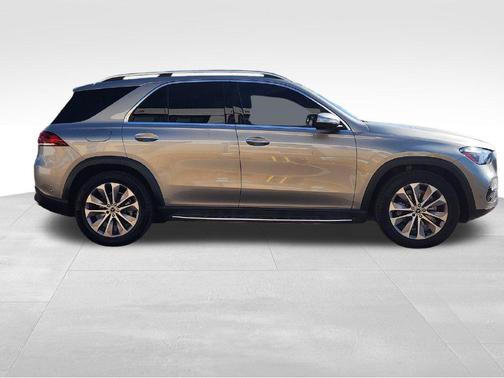 Champagne 2022 Mercedes-Benz GLE 350 4MATIC