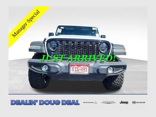 Bright White Clearcoat 2025 Jeep Wrangler Willys
