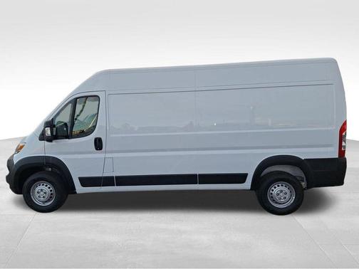 Bright White Clearcoat 2026 RAM ProMaster 2500 Tradesman