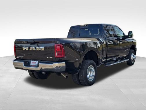 2026 RAM 3500 Laramie Crew Cab 4x4 8' Box