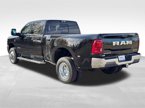 2026 RAM 3500 Laramie Crew Cab 4x4 8' Box