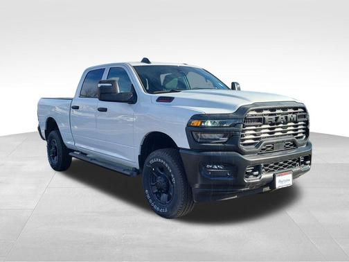 2026 RAM 2500 Tradesman Crew Cab 4x4 6'4' Box