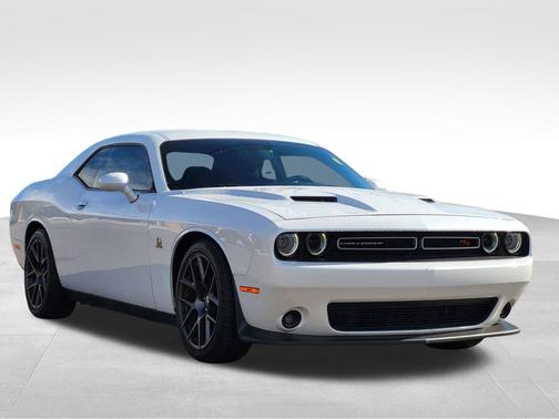 2016 Dodge Challenger R/T Scat Pack