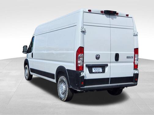Bright White Clearcoat 2026 RAM ProMaster 2500 Tradesman