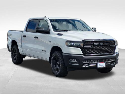 Bright White Clearcoat 2026 RAM 1500 Warlock Crew Cab 4x4 5'7' Box