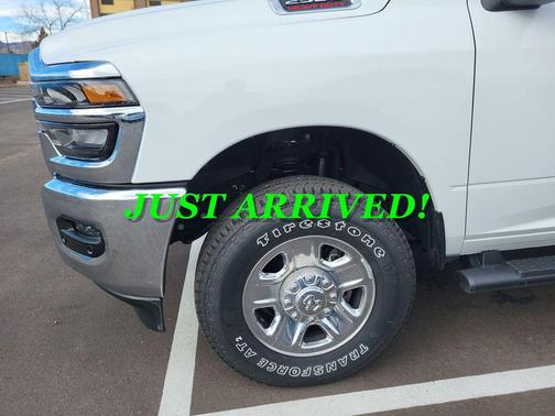 2025 RAM 2500 Tradesman Crew Cab 4x4 8' Box