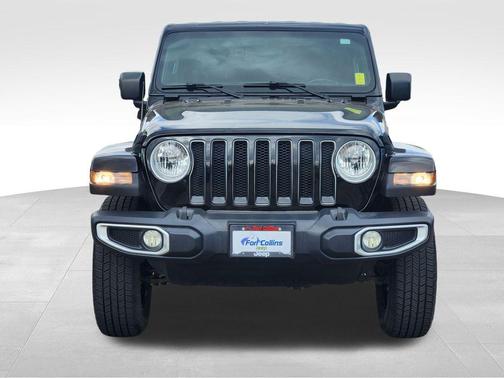 Black Clearcoat 2019 Jeep Wrangler Unlimited Sahara